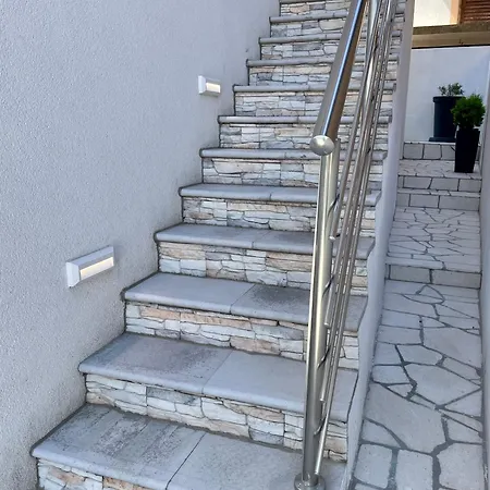 Seascape - Relaxing Beach Home, Steps From The Water! Bilice Exterior photo