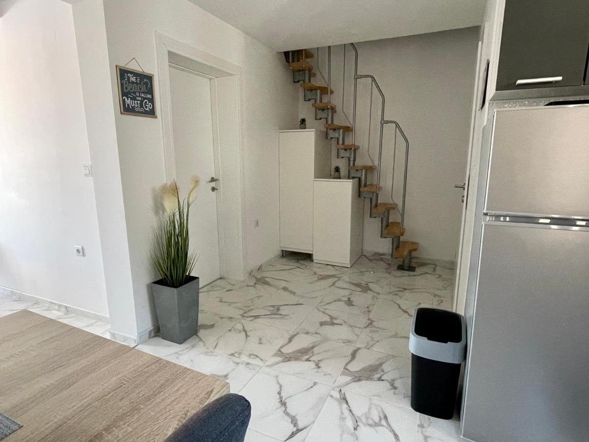 Apartment Seascape - Relaxing Home, Steps From The Water! *