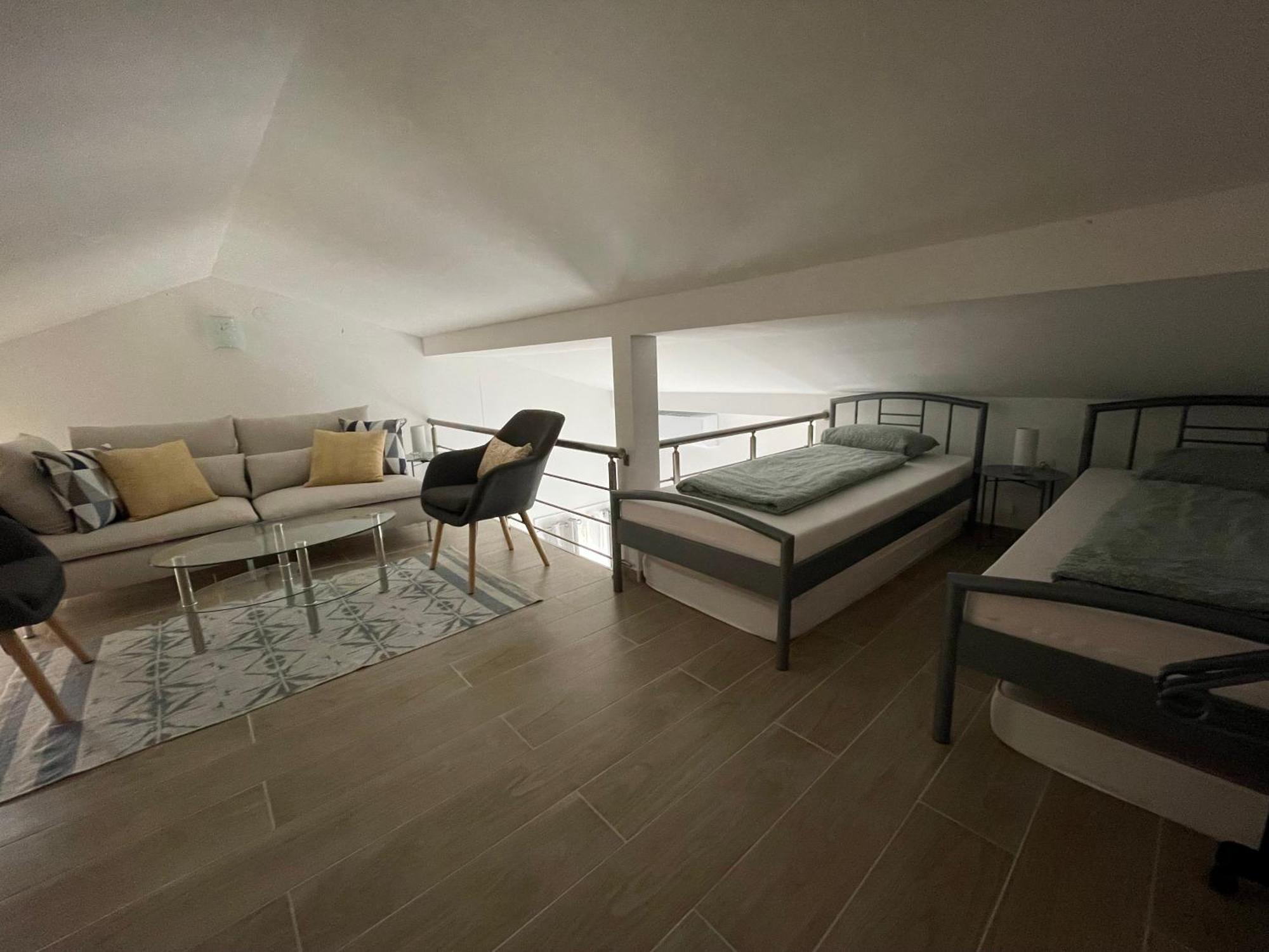 Apartment Seascape - Relaxing Home, Steps From The Water!